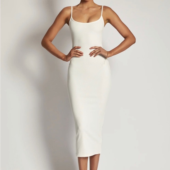 MESHKI Ribbed Cami Midi Dress - white - Picture 2 of 4